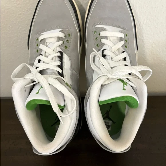Jordan 3 Size 10 Chlorophyll - Picture 7 of 8
